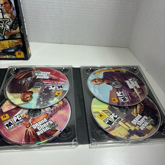 GTA V Grand Theft Auto 5 PC DVD-ROM 7 Discs RockStar Games - Picture 4 of 8